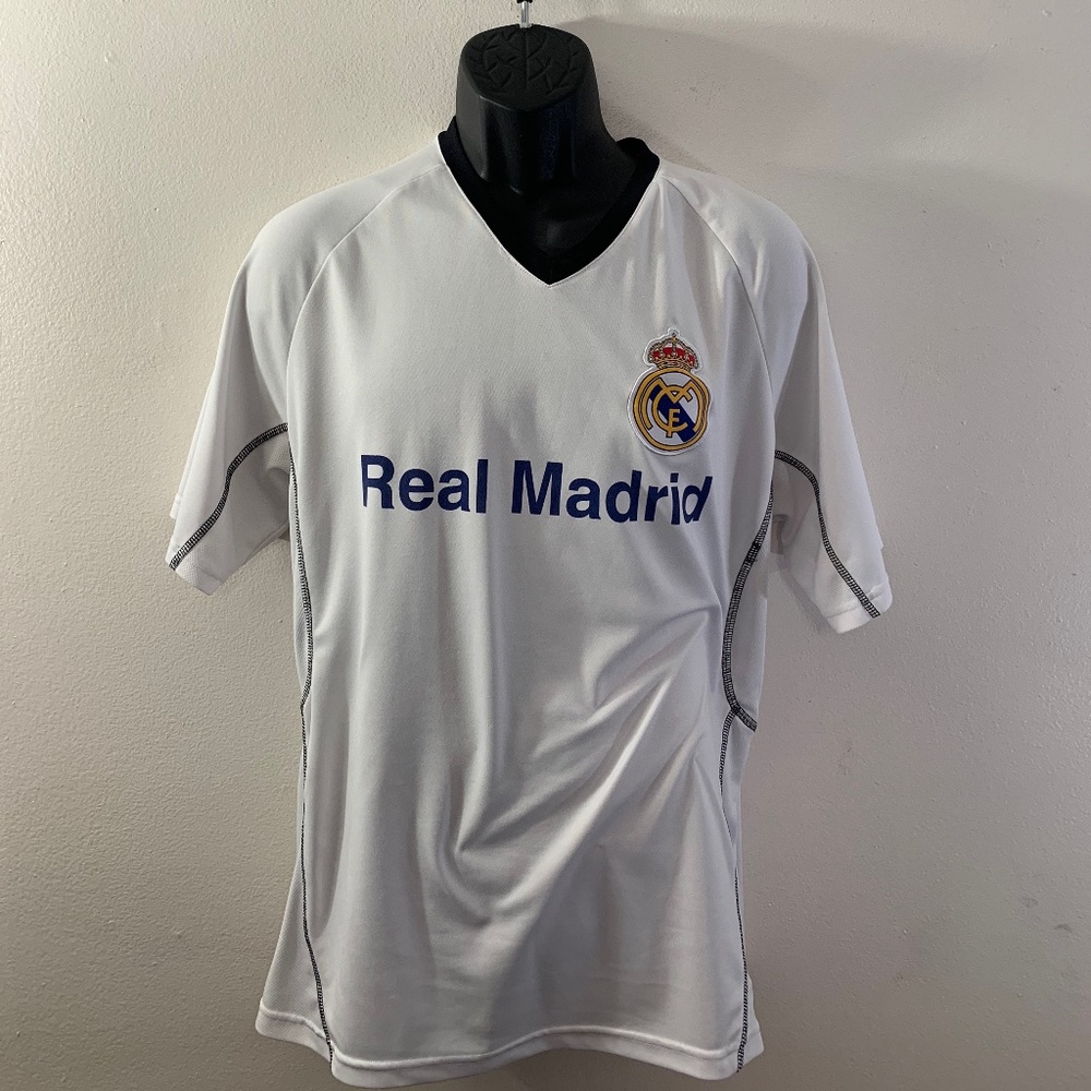 Real Madrid Soccer V Neck Large AUTHENTIC licensed